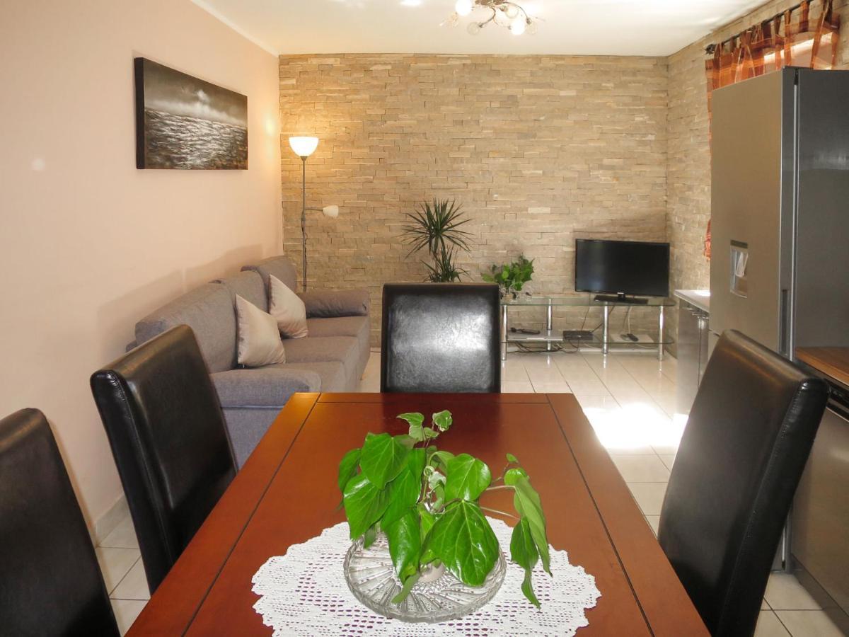 Holiday Home Bacani - Zad750 By Interhome Donji Karin Екстер'єр фото